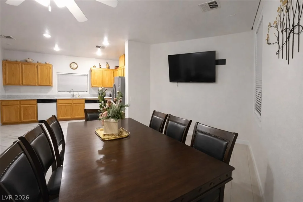6182 Cougar, Las Vegas, NV 89139