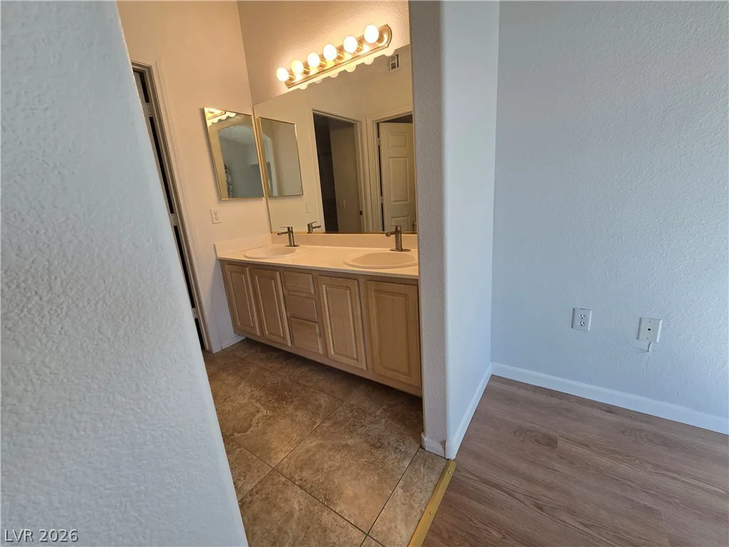 3924 Quiet Pine, Las Vegas, NV 89108