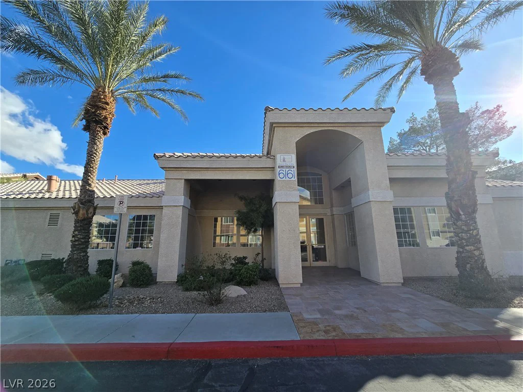 3924 Quiet Pine, Las Vegas, NV 89108