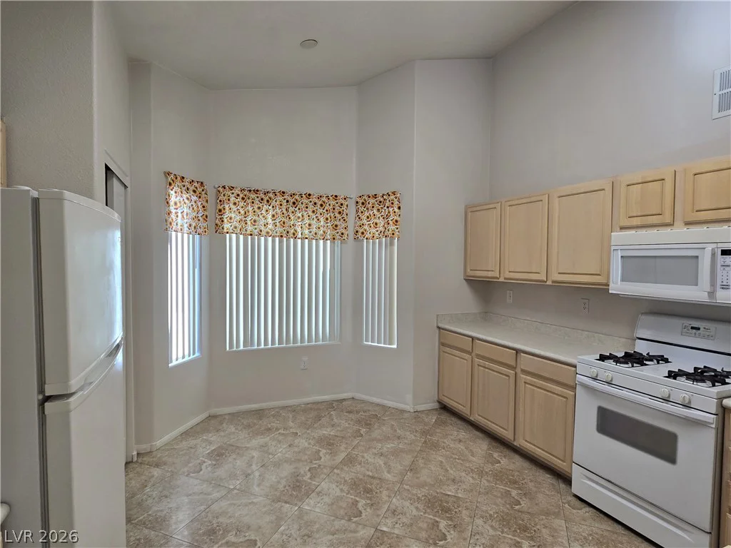 3924 Quiet Pine, Las Vegas, NV 89108