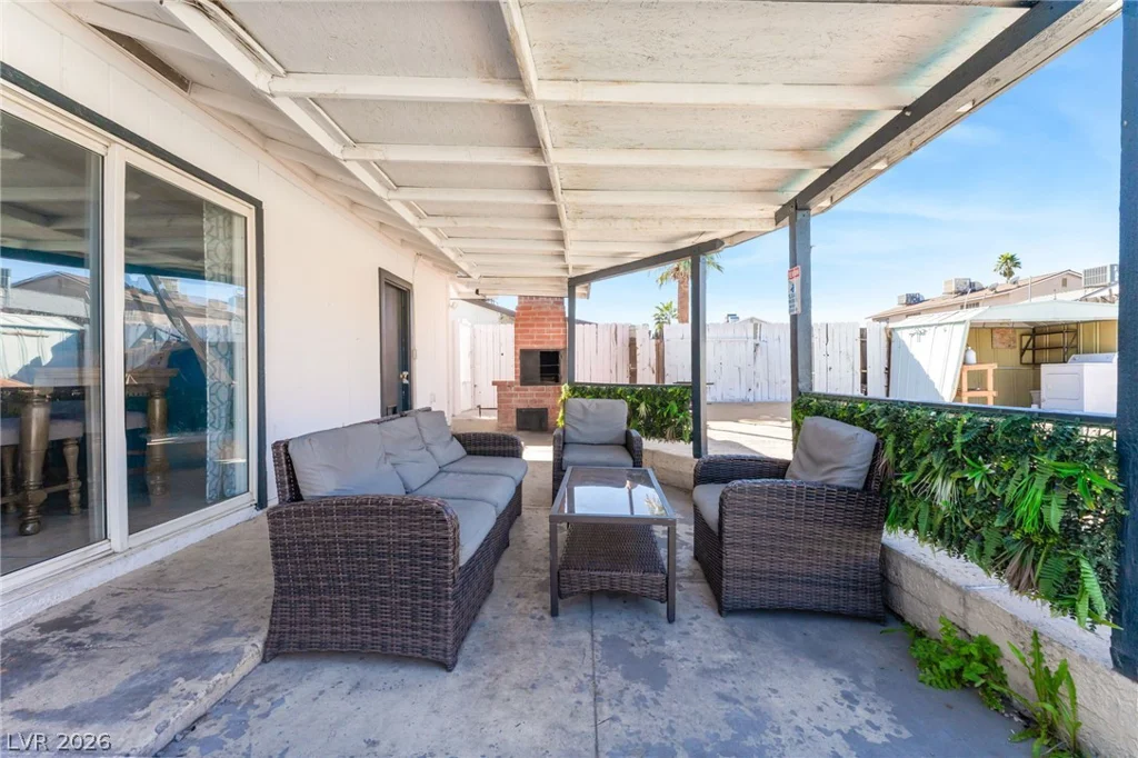 417 Torrey Pines, Las Vegas, NV 89107