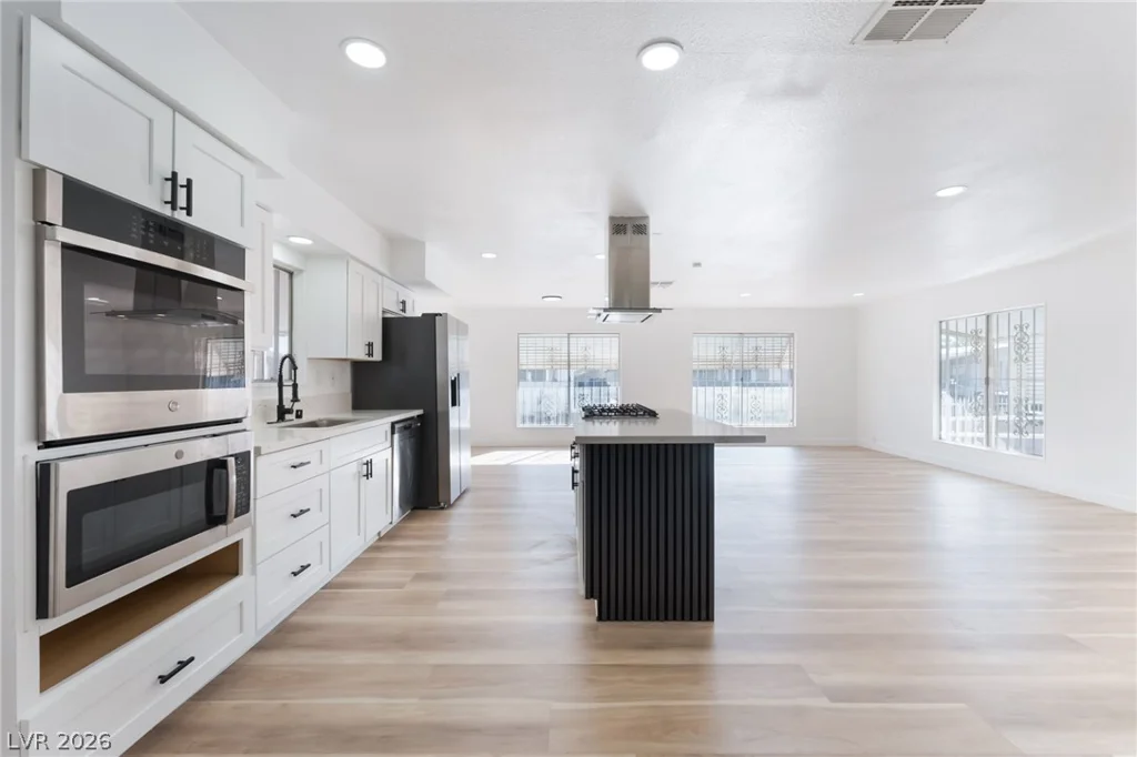 4980 Ridge, Las Vegas, NV 89103