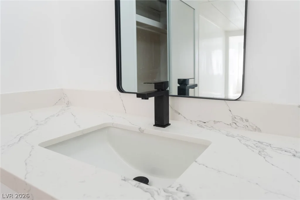 4980 Ridge, Las Vegas, NV 89103