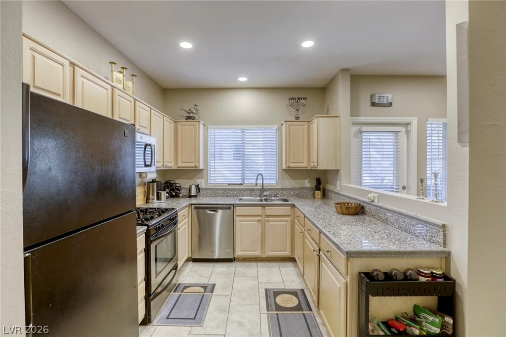 5250 Rainbow, Las Vegas, NV 89118