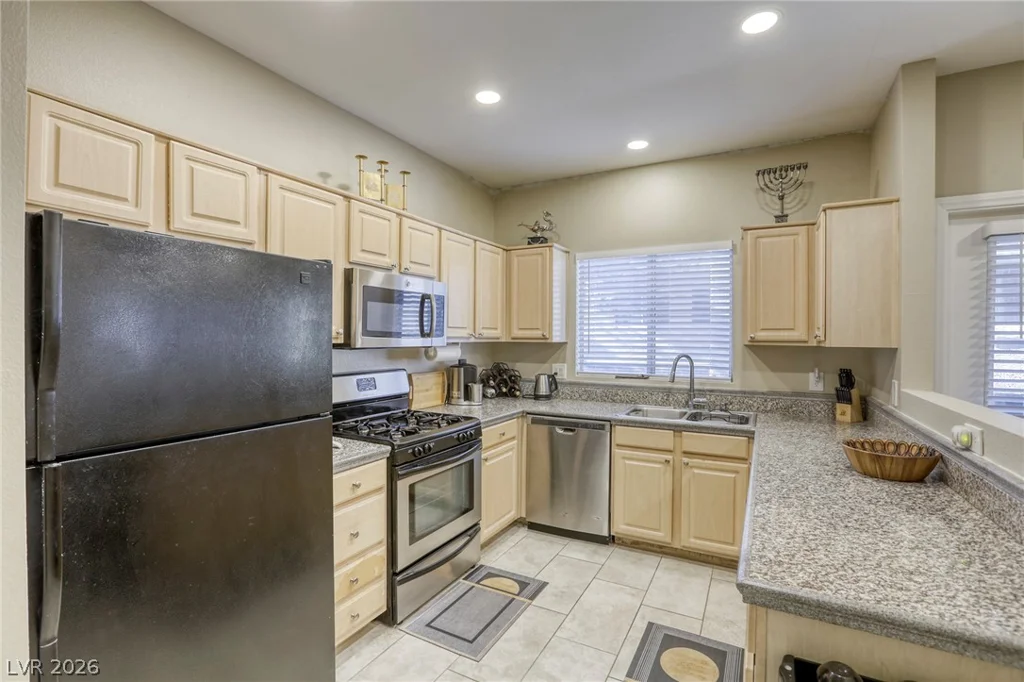 5250 Rainbow, Las Vegas, NV 89118