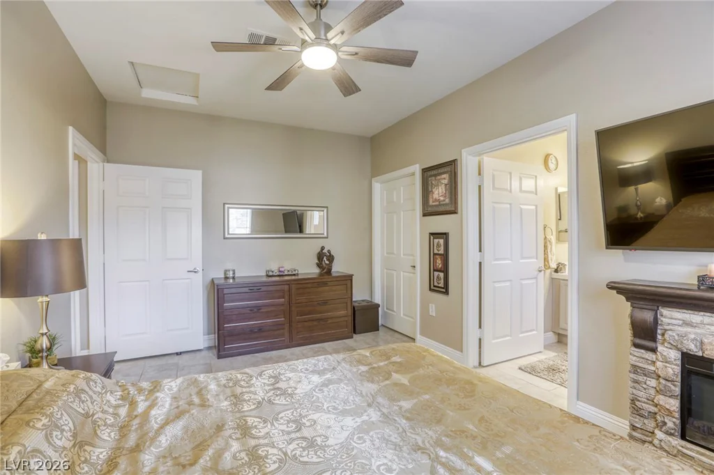 5250 Rainbow, Las Vegas, NV 89118