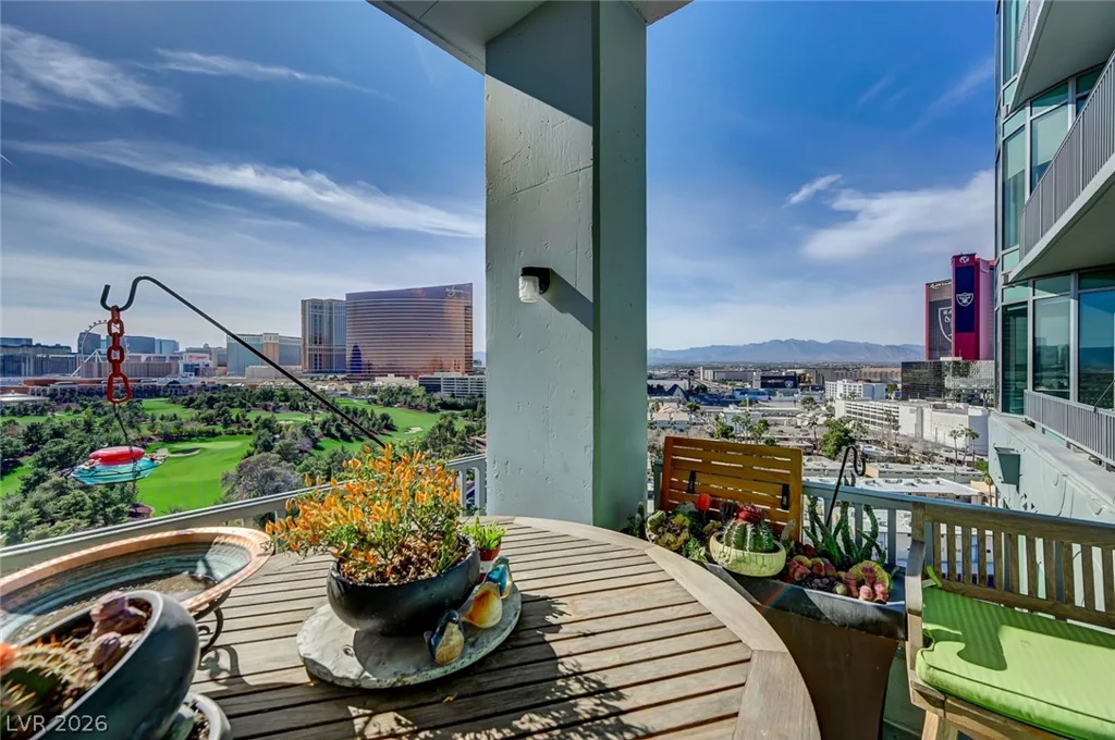 360 Desert Inn, Las Vegas, NV 89109