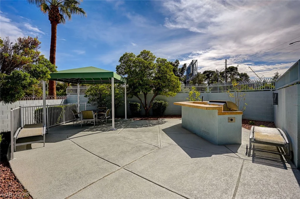360 Desert Inn, Las Vegas, NV 89109