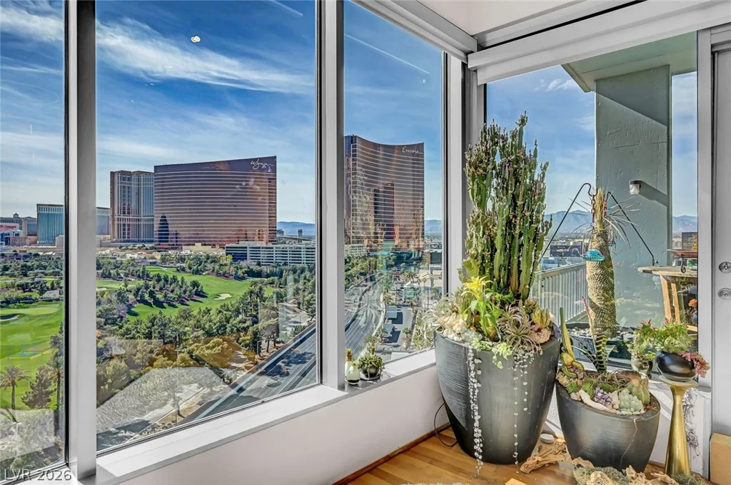 360 Desert Inn, Las Vegas, NV 89109