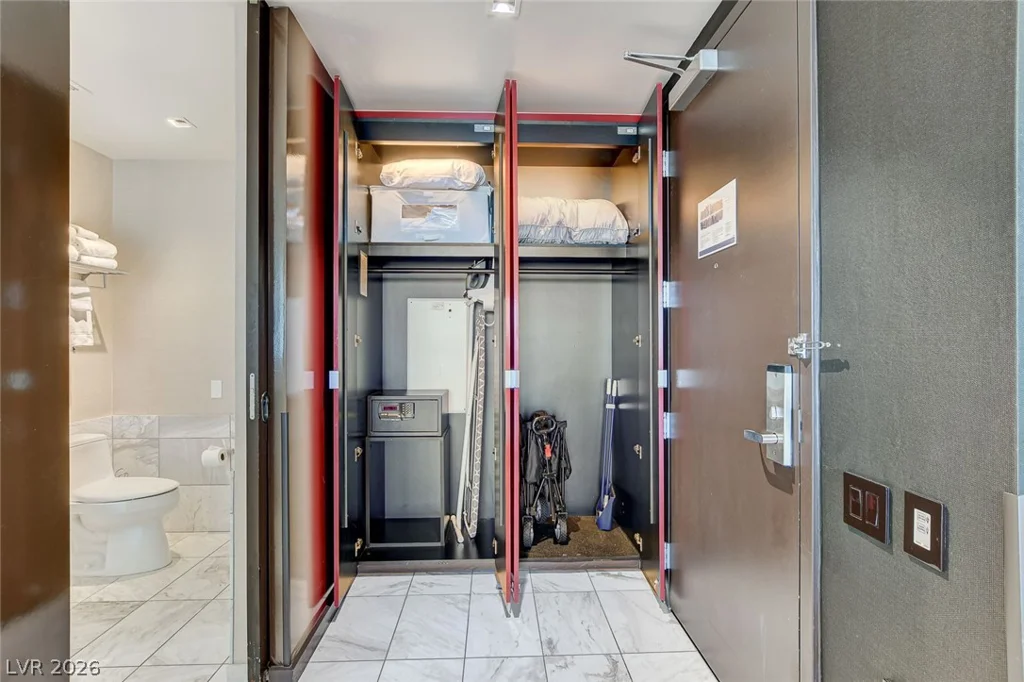4381 Flamingo, Las Vegas, NV 89103