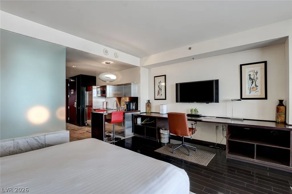 4381 Flamingo, Las Vegas, NV 89103