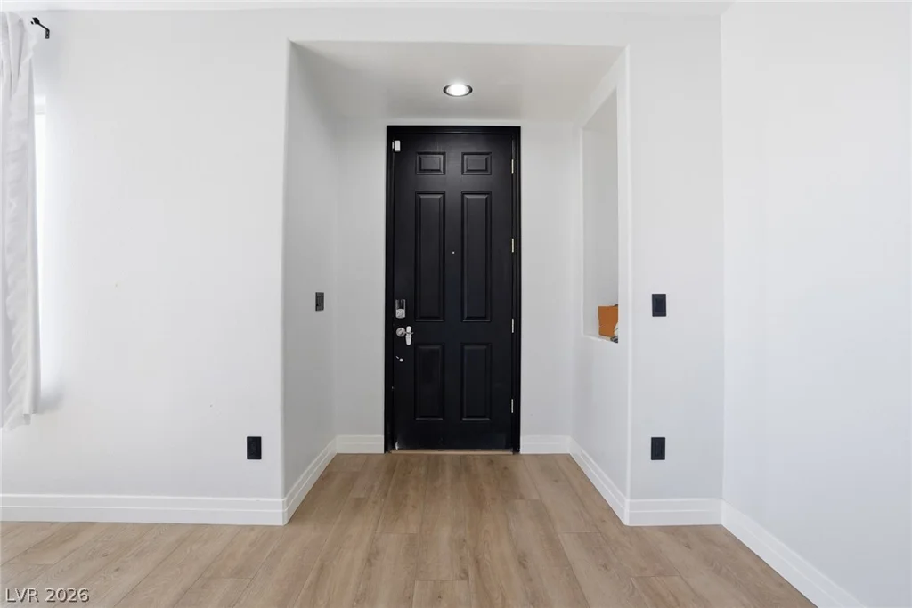 1908 Jake Andrew, North Las Vegas, NV 89086
