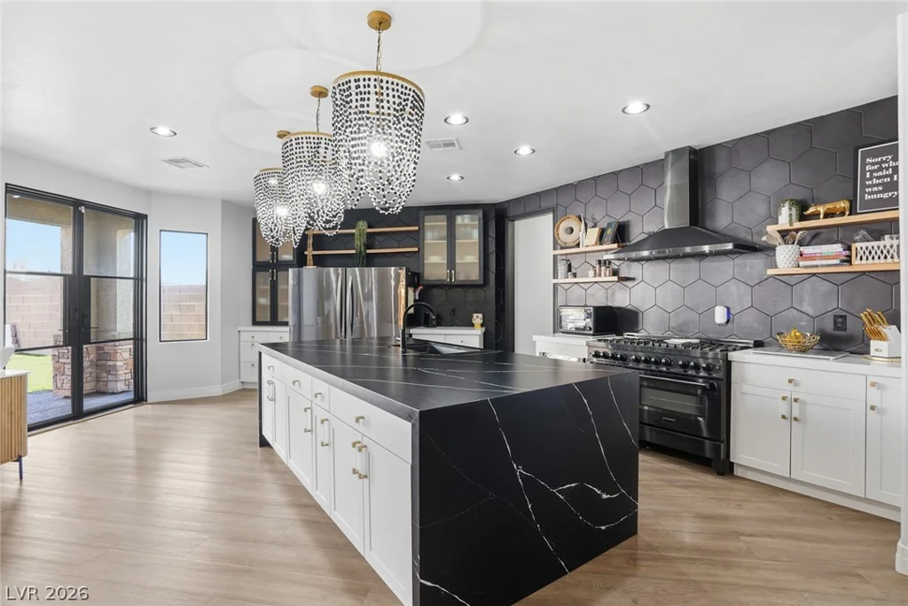 1908 Jake Andrew, North Las Vegas, NV 89086