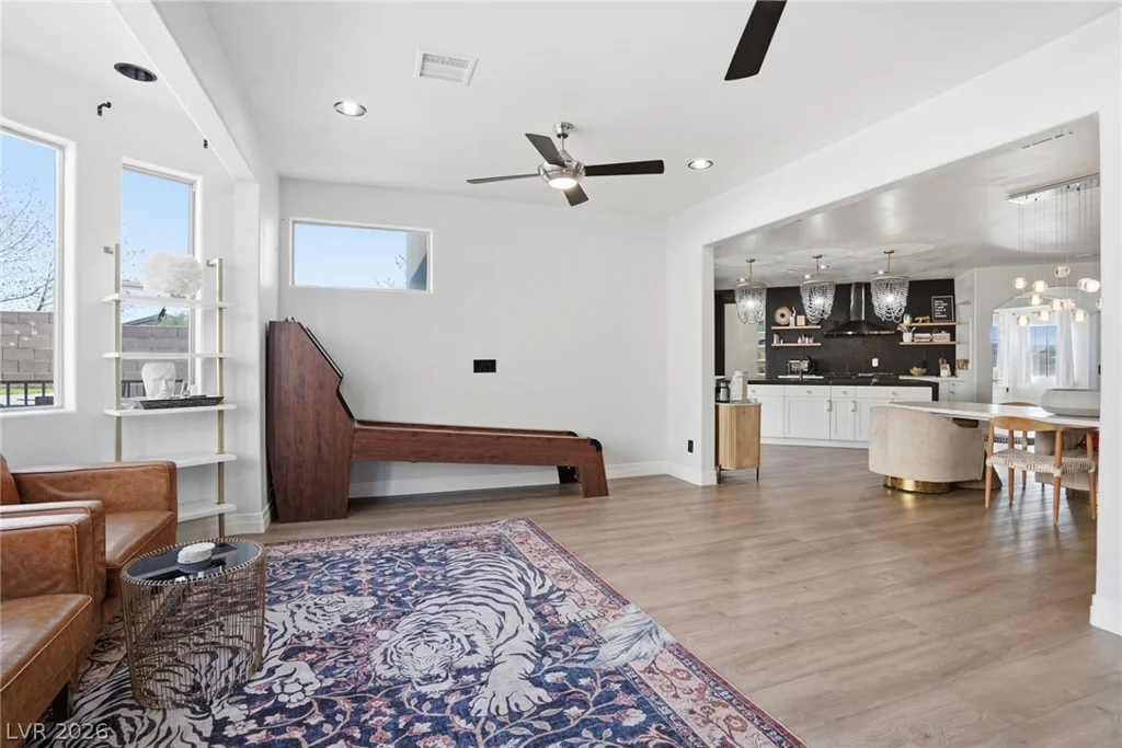 1908 Jake Andrew, North Las Vegas, NV 89086