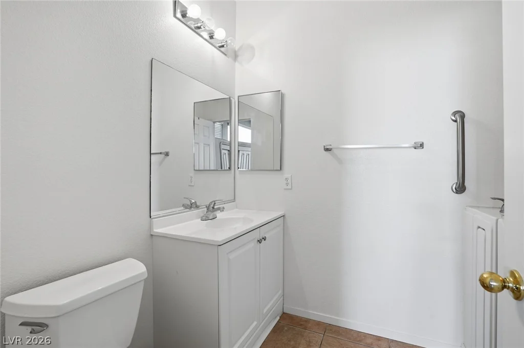 1908 Jake Andrew, North Las Vegas, NV 89086