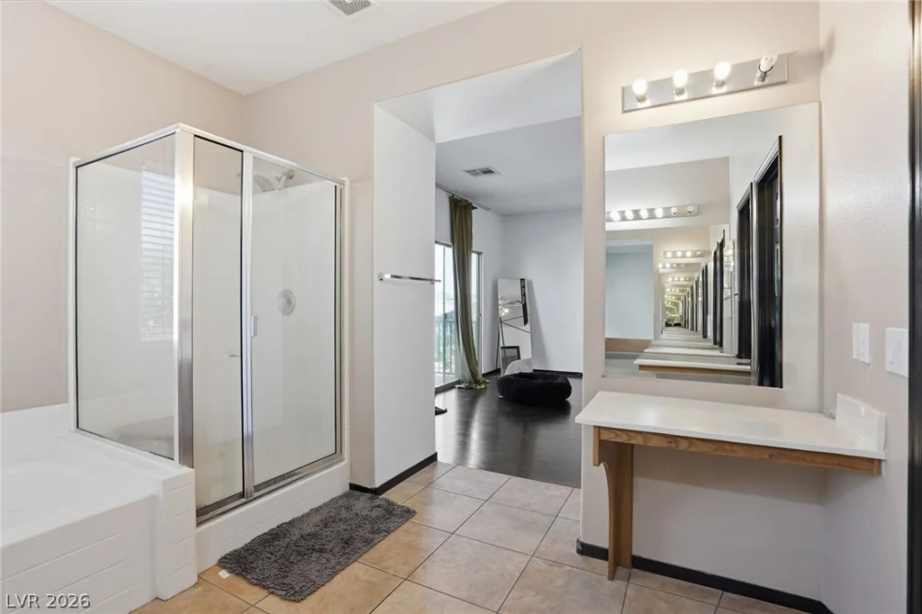 1908 Jake Andrew, North Las Vegas, NV 89086