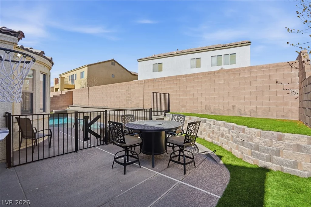 1908 Jake Andrew, North Las Vegas, NV 89086