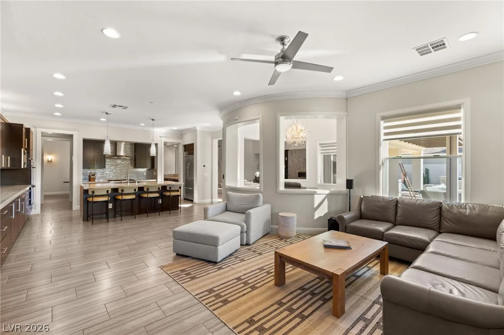 11305 Golden Chestnut, Las Vegas, NV 89135