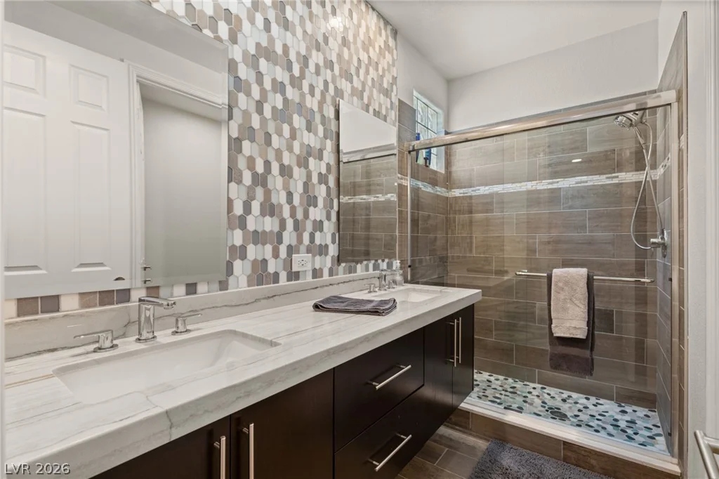 11305 Golden Chestnut, Las Vegas, NV 89135