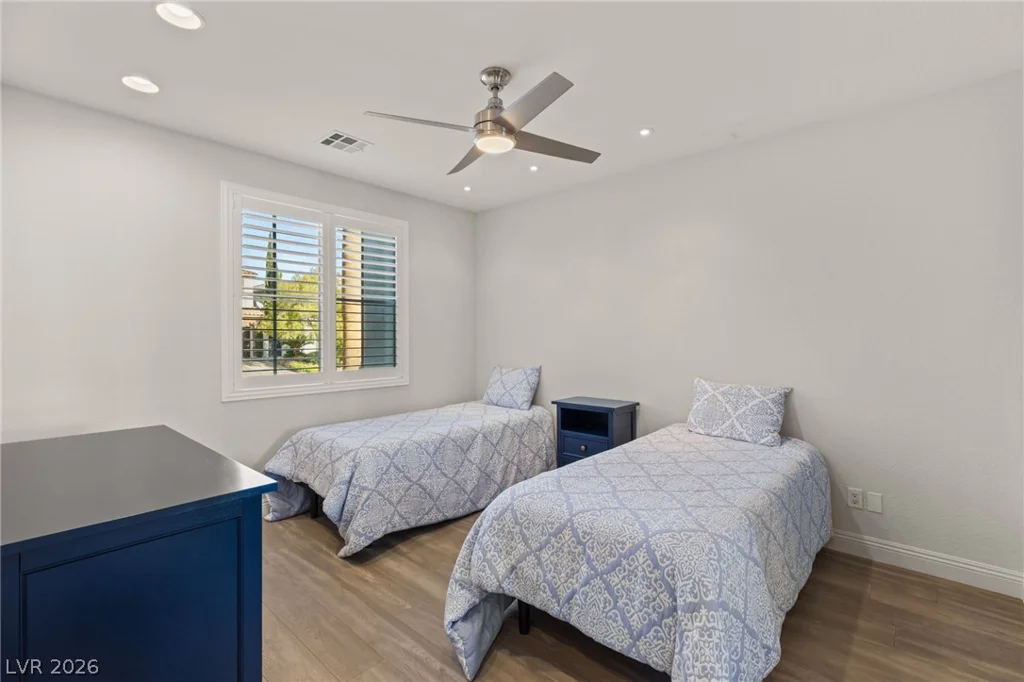 11305 Golden Chestnut, Las Vegas, NV 89135