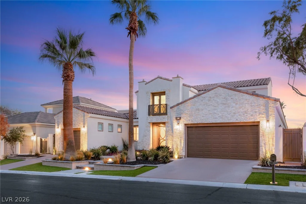11305 Golden Chestnut, Las Vegas, NV 89135