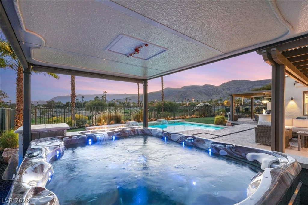 11305 Golden Chestnut, Las Vegas, NV 89135