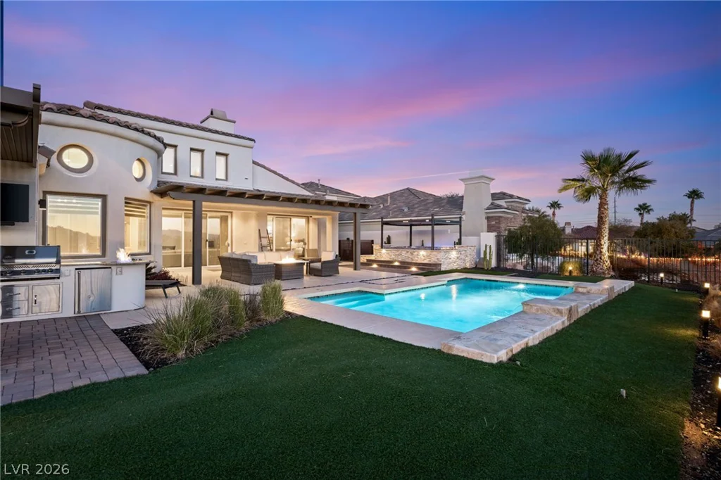 11305 Golden Chestnut, Las Vegas, NV 89135
