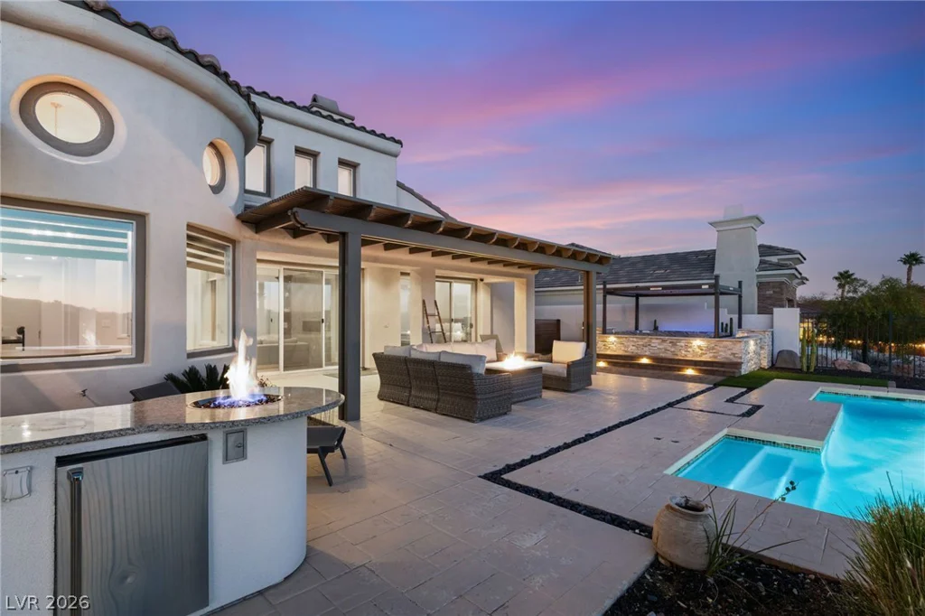 11305 Golden Chestnut, Las Vegas, NV 89135