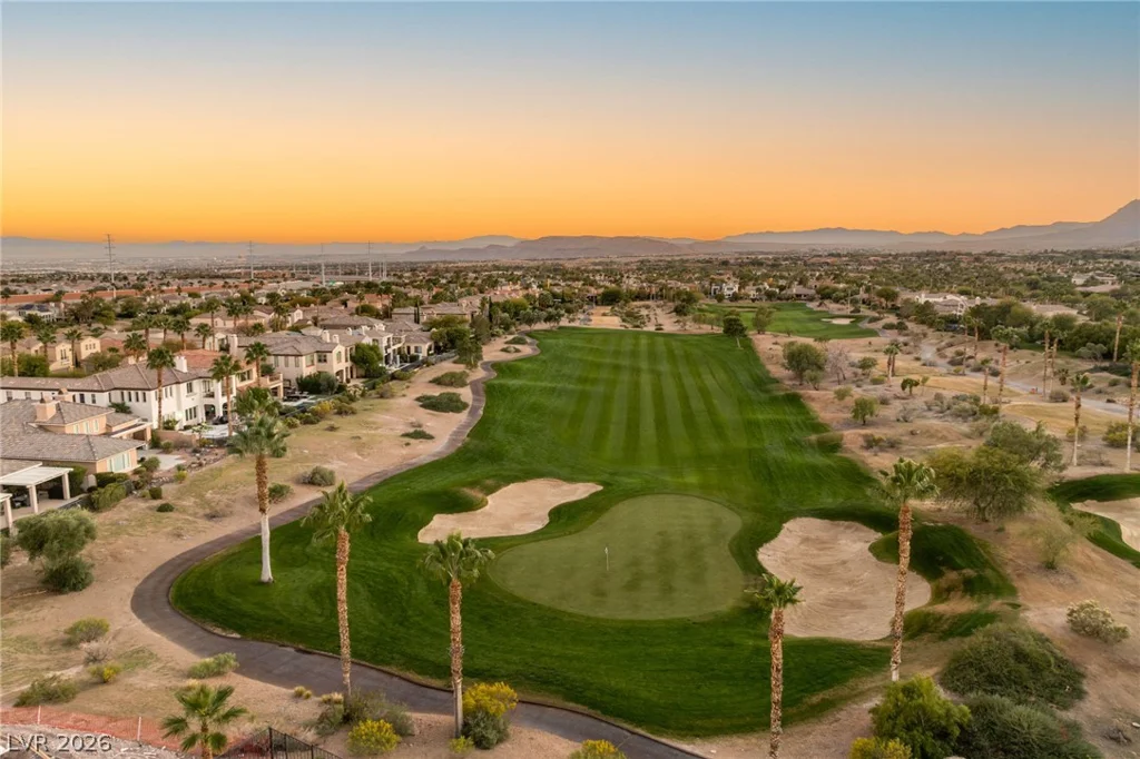 11305 Golden Chestnut, Las Vegas, NV 89135