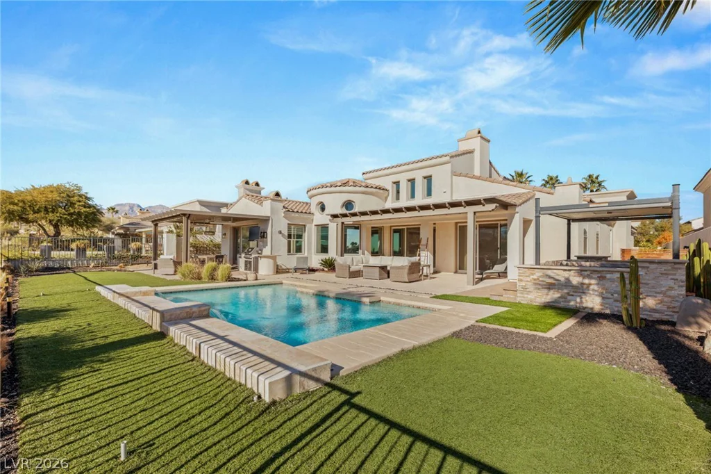 11305 Golden Chestnut, Las Vegas, NV 89135
