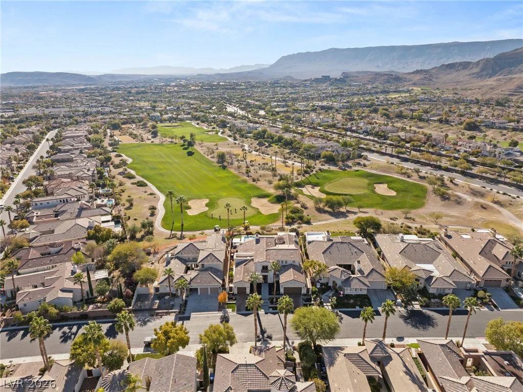 11305 Golden Chestnut, Las Vegas, NV 89135