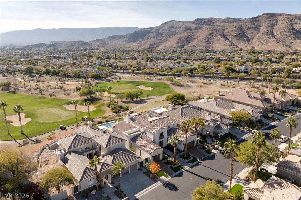 11305 Golden Chestnut, Las Vegas, NV 89135