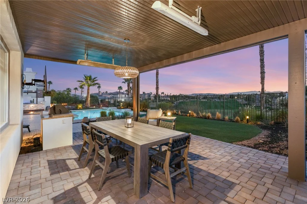 11305 Golden Chestnut, Las Vegas, NV 89135