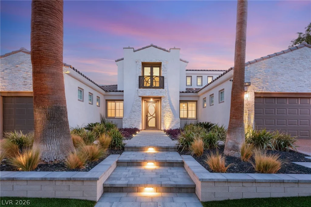 11305 Golden Chestnut, Las Vegas, NV 89135