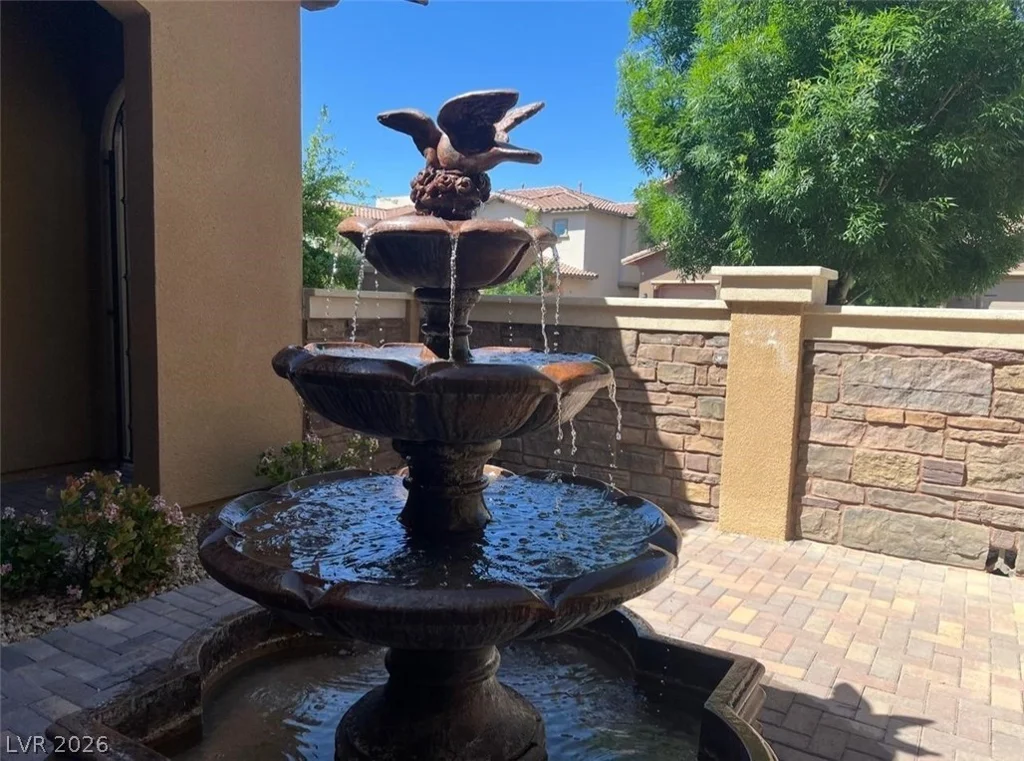 358 Calabria Ridge, Las Vegas, NV 89138