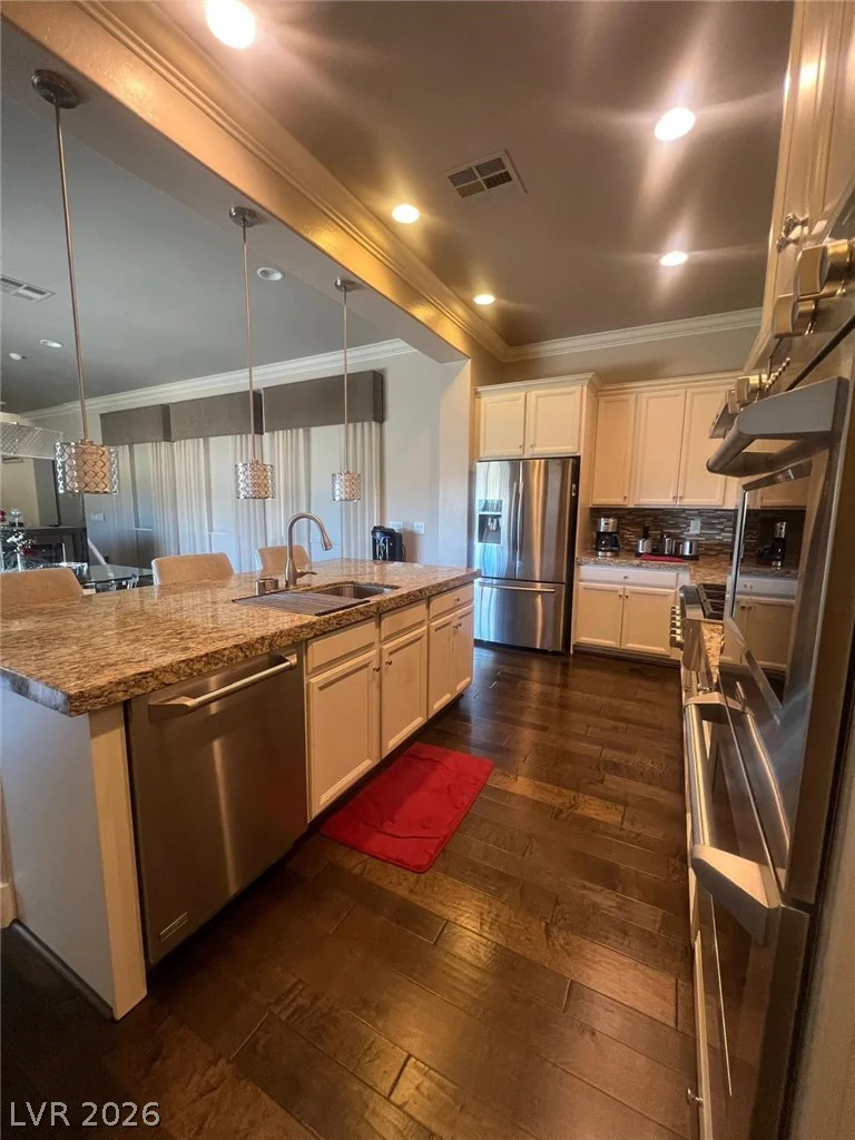 358 Calabria Ridge, Las Vegas, NV 89138
