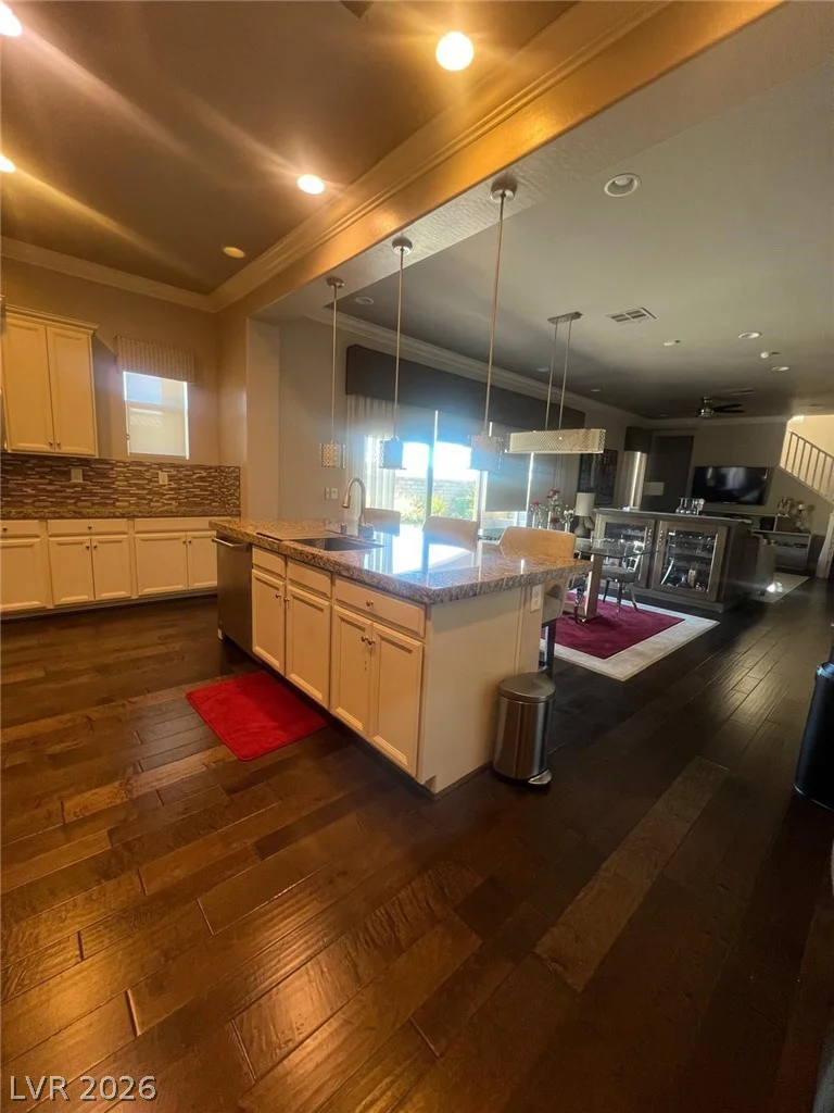 358 Calabria Ridge, Las Vegas, NV 89138