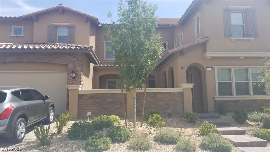 358 Calabria Ridge, Las Vegas, NV 89138