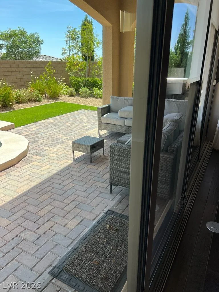 358 Calabria Ridge, Las Vegas, NV 89138