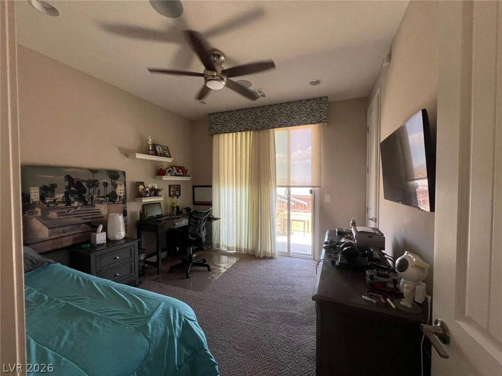 358 Calabria Ridge, Las Vegas, NV 89138