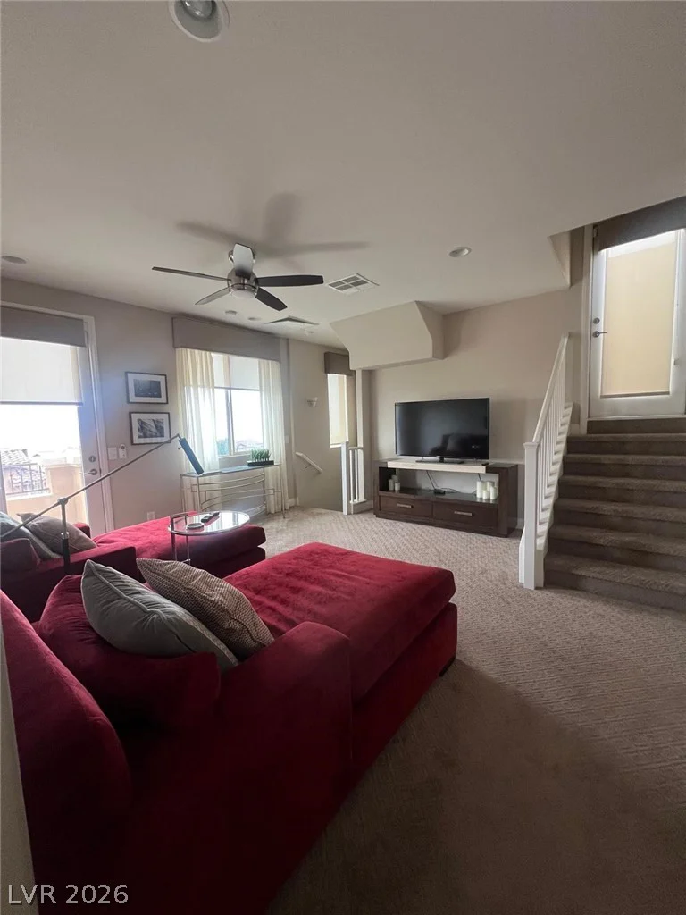358 Calabria Ridge, Las Vegas, NV 89138