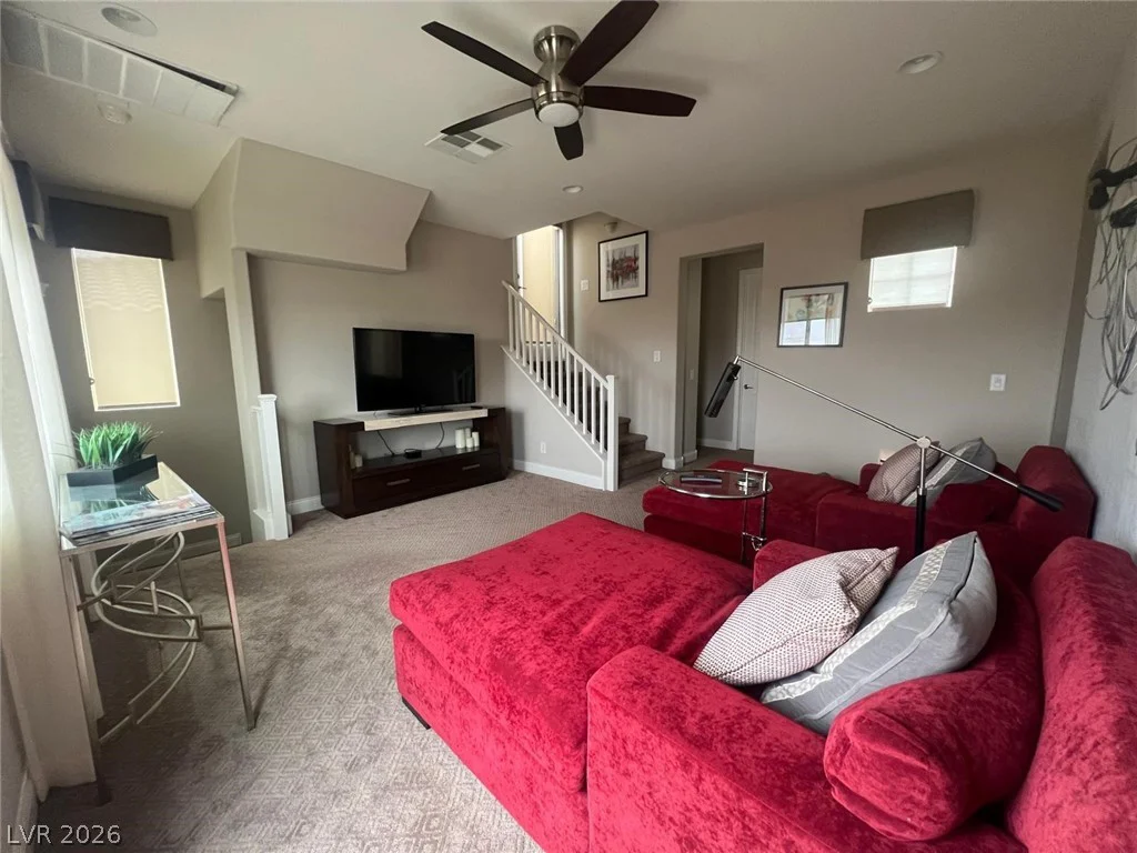 358 Calabria Ridge, Las Vegas, NV 89138