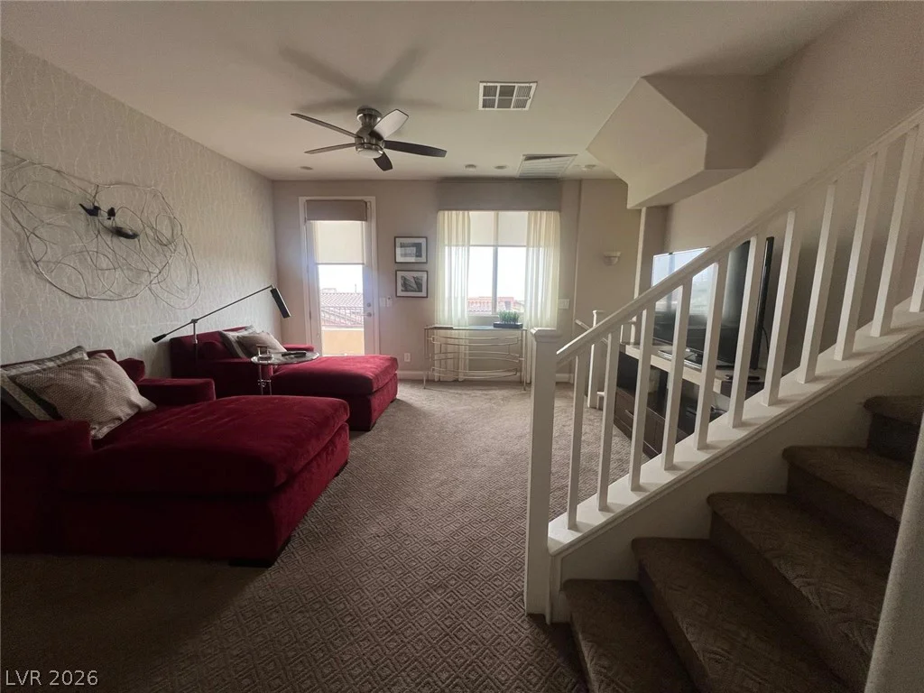358 Calabria Ridge, Las Vegas, NV 89138