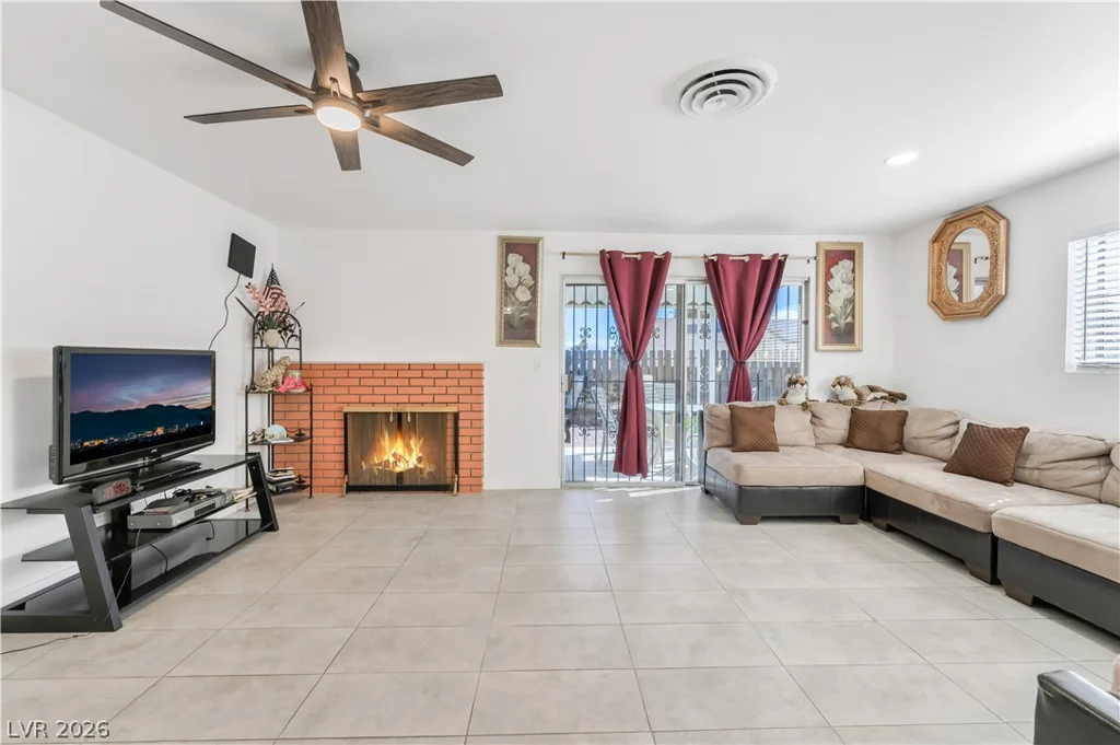 1208 Saylor, Las Vegas, NV 89108