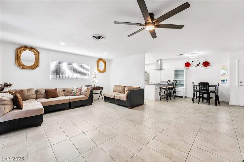 1208 Saylor, Las Vegas, NV 89108