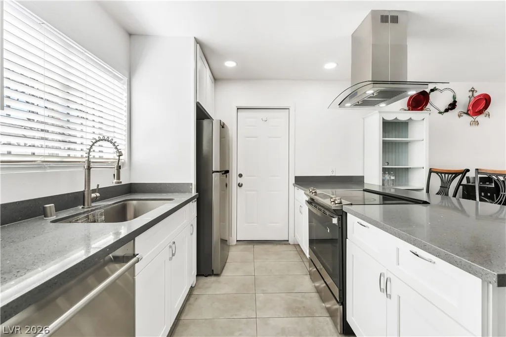 1208 Saylor, Las Vegas, NV 89108