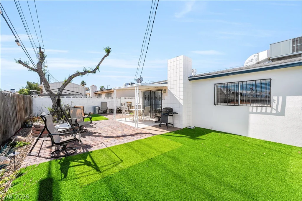 1208 Saylor, Las Vegas, NV 89108