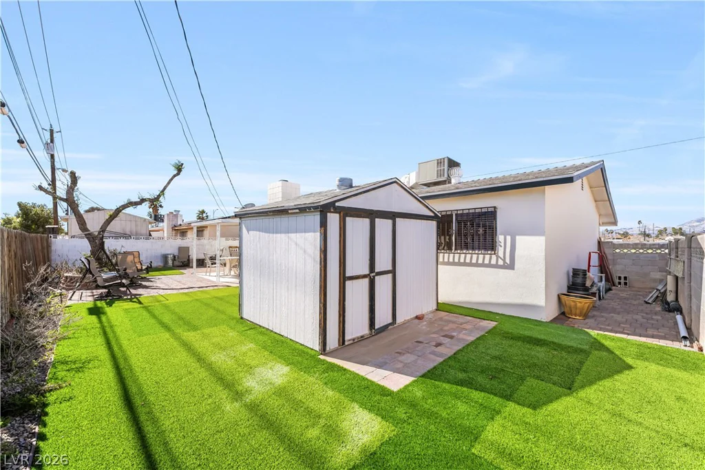 1208 Saylor, Las Vegas, NV 89108