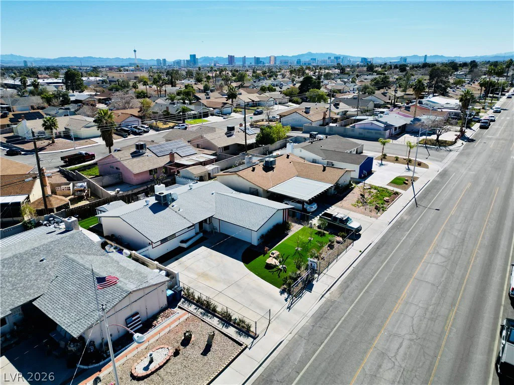 1208 Saylor, Las Vegas, NV 89108