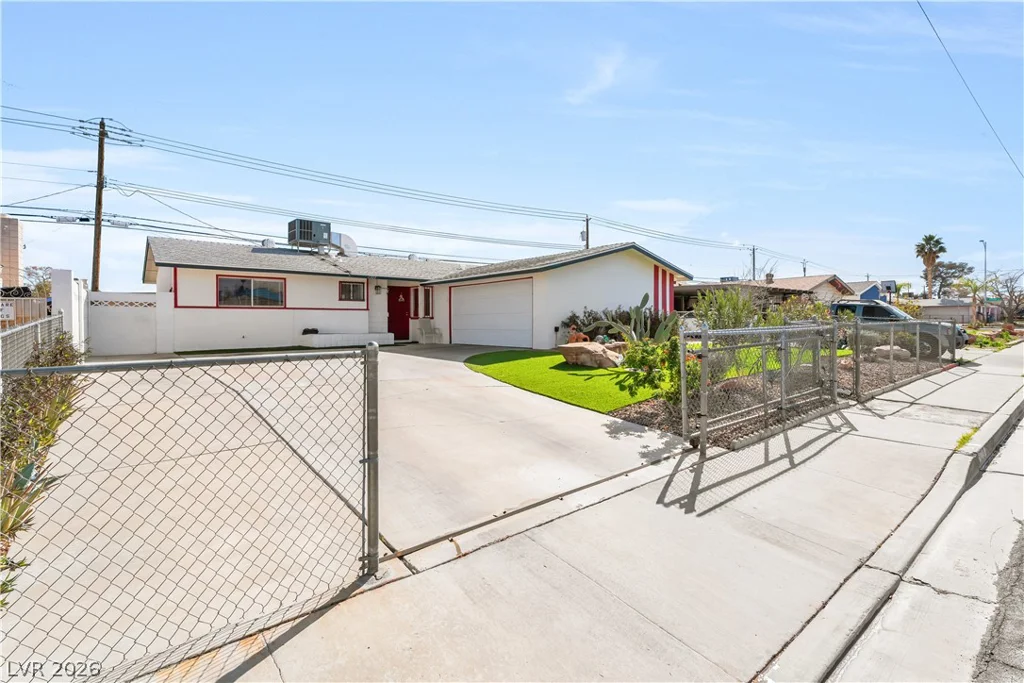 1208 Saylor, Las Vegas, NV 89108